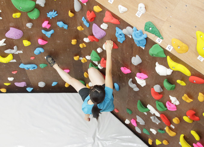 ボルダリングウォール
